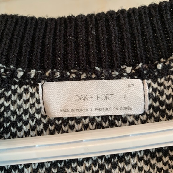 Oak & Fort | Black & White Houndstooth Sweater Vest - Picture 3 of 4